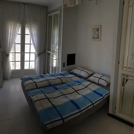 Traumwohnung Mit Herrlicher Terrasse ,wlan Pool, Gruengelegener Anlage