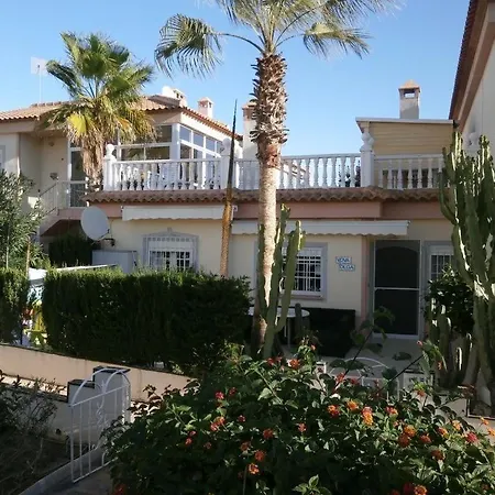 Apartment Traumwohnung Mit Herrlicher Terrasse ,wlan Pool, Gruengelegener Anlage