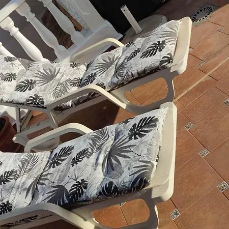 Apartment Traumwohnung Mit Herrlicher Terrasse ,wlan Pool, Gruengelegener Anlage *