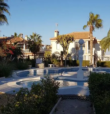 Apartment Traumwohnung Mit Herrlicher Terrasse ,wlan Pool, Gruengelegener Anlage Torrevieja