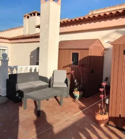 Apartment Traumwohnung Mit Herrlicher Terrasse ,wlan Pool, Gruengelegener Anlage *